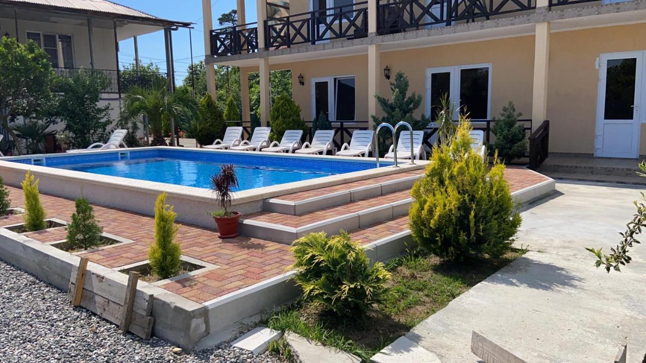 Guest House У Дедушки Самвела Alakhadze Екстериор снимка