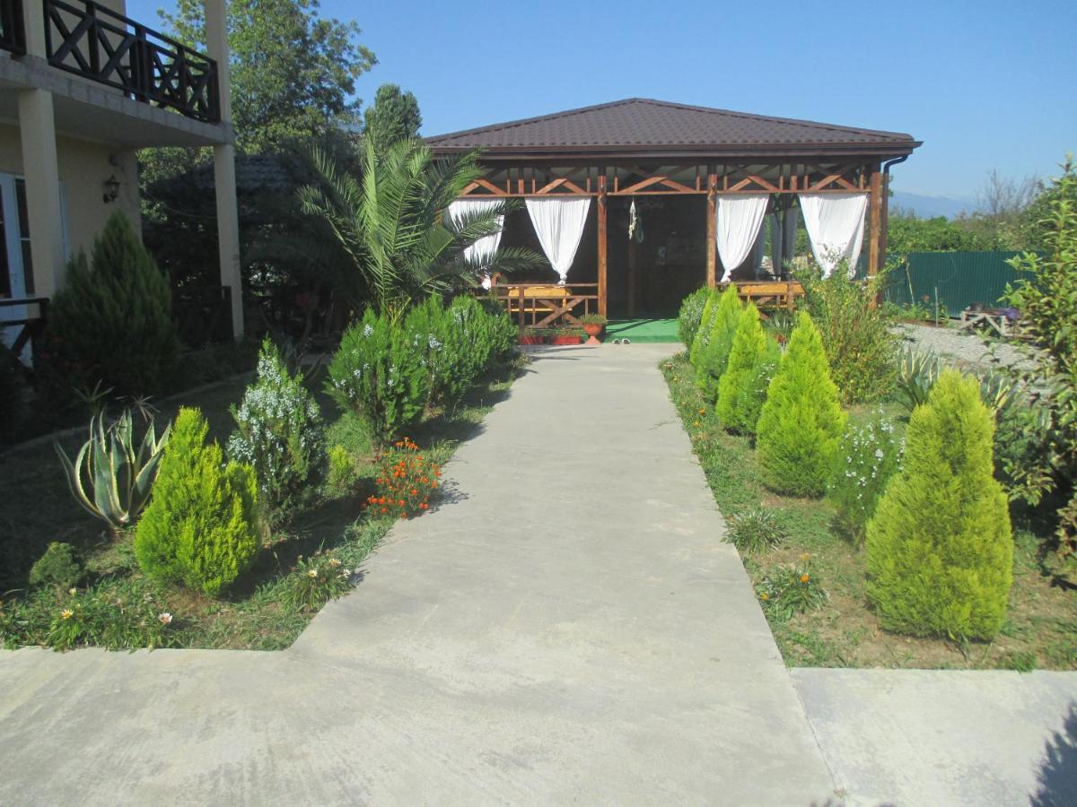 Guest House У Дедушки Самвела Alakhadze Екстериор снимка